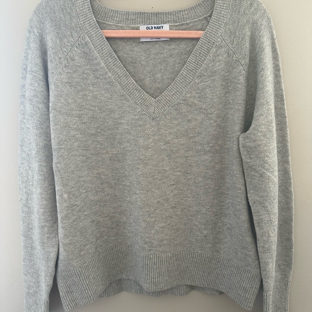 Old Navy Gray V Neck Sweater